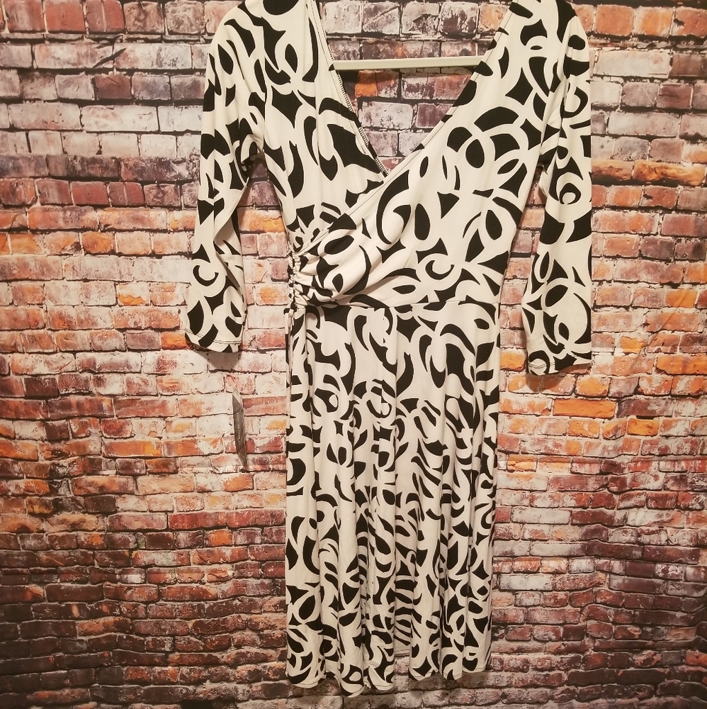 Karin Stevens Dress New with tags size 6